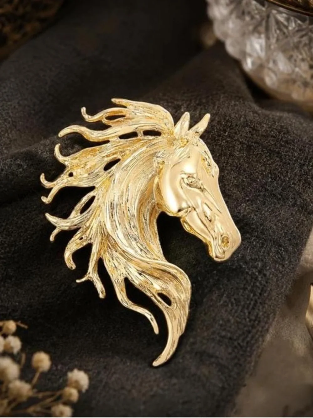 Anthropologie Gold Flowing Mane Horse Head Wall Sculpture